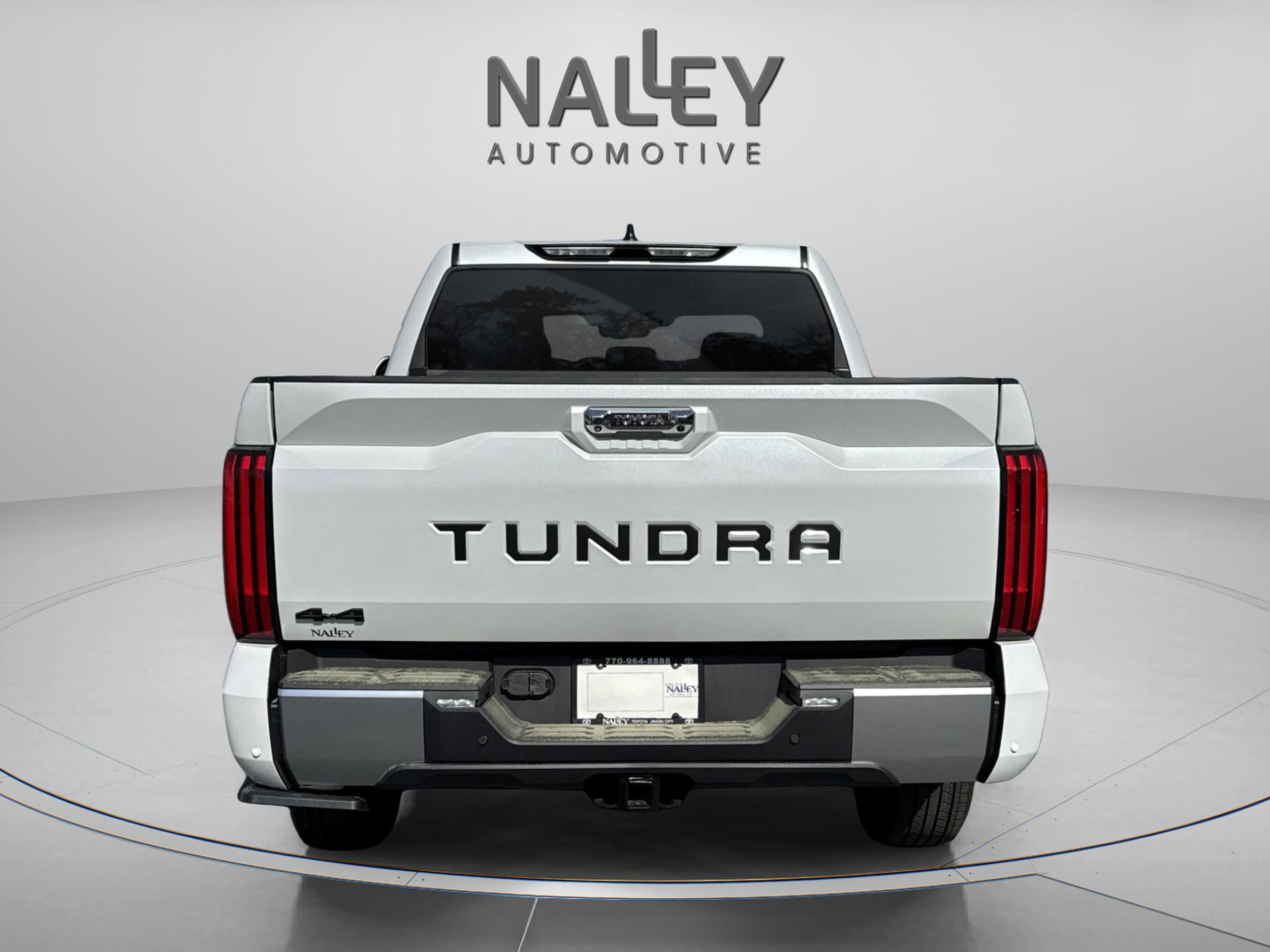 2025 Toyota Tundra Limited - Photo 6