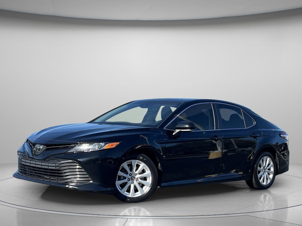 Used 2018 Toyota Camry LE Sedan
