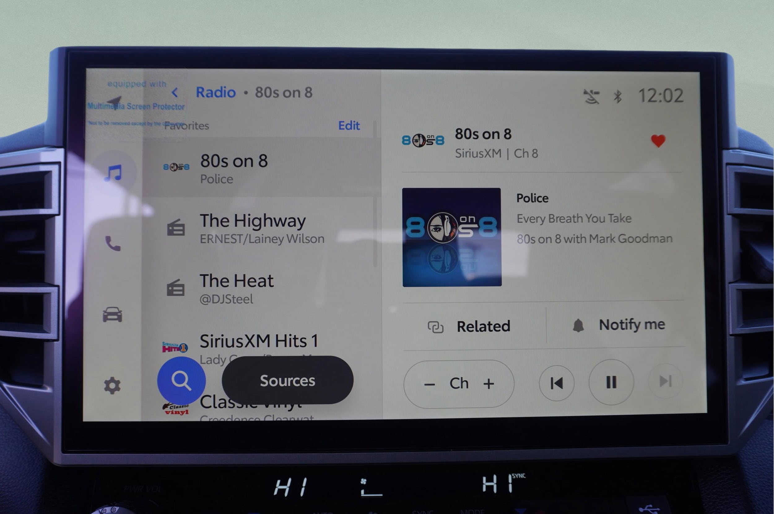 2025 Toyota Tundra SR5 - Photo 9