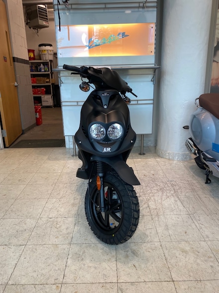 2025 GENUINE ROUGHHOUSE50 49CC