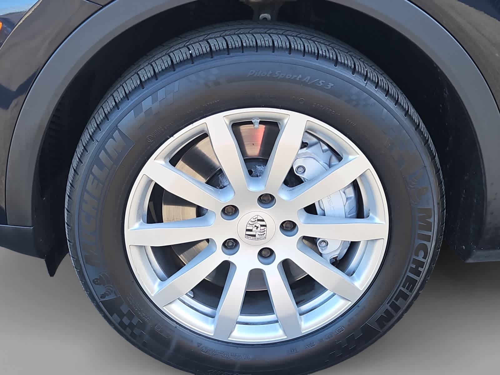 used 2022 Porsche Cayenne car, priced at $42,998