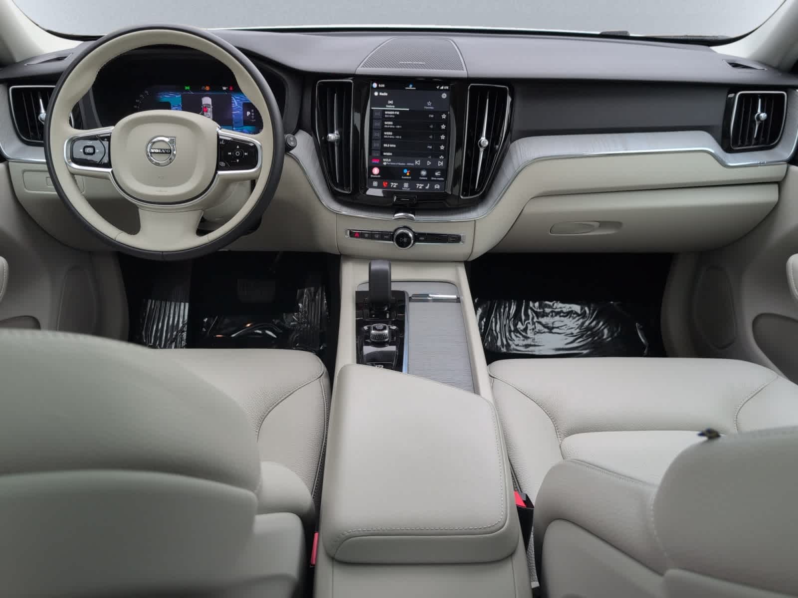 used 2024 Volvo XC60 car, priced at $36,998