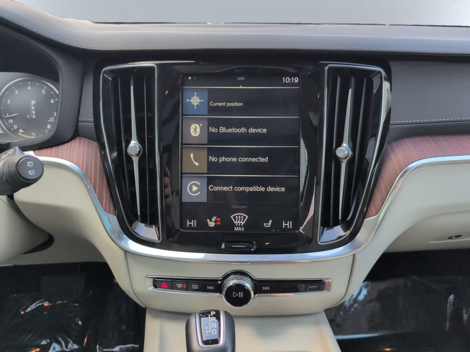 used 2020 Volvo V60 Cross Country car, priced at $24,998