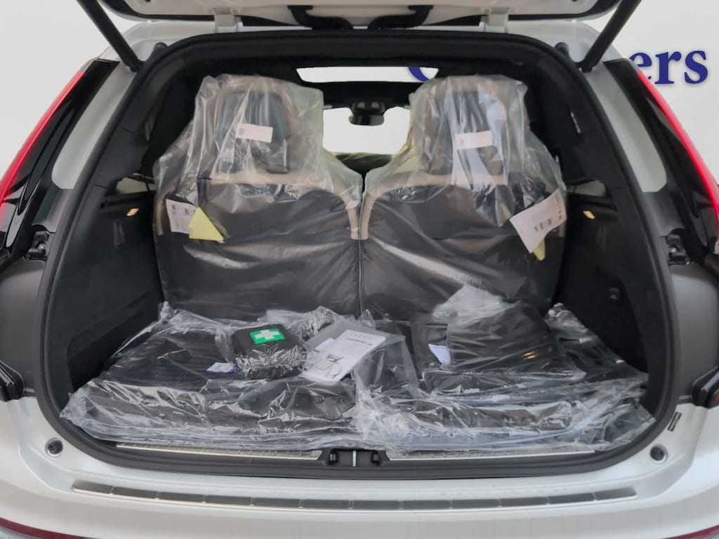 New 2026 Volvo XC90 B6 Plus 7-Seater SUV