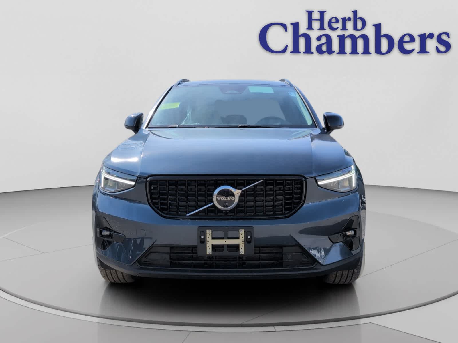 new 2026 Volvo XC40 car, priced at $51,960