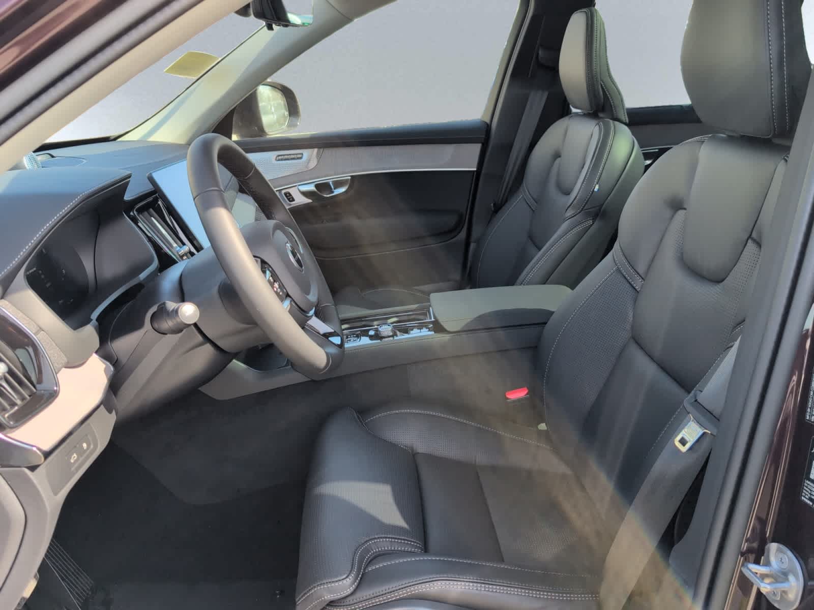 new 2026 Volvo XC90 plug-in hybrid car, priced at $92,200