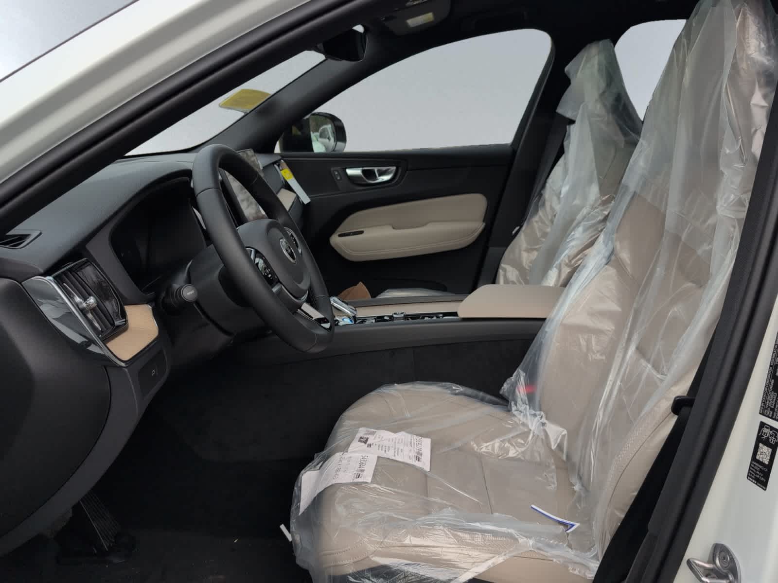 new 2026 Volvo XC60 car, priced at $57,985