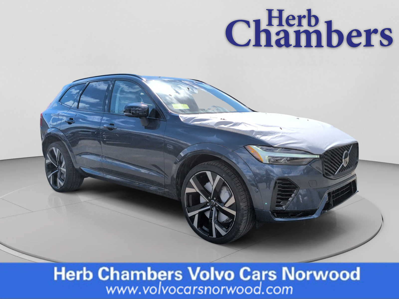 new 2026 Volvo XC60 plug-in hybrid car, priced at $75,845