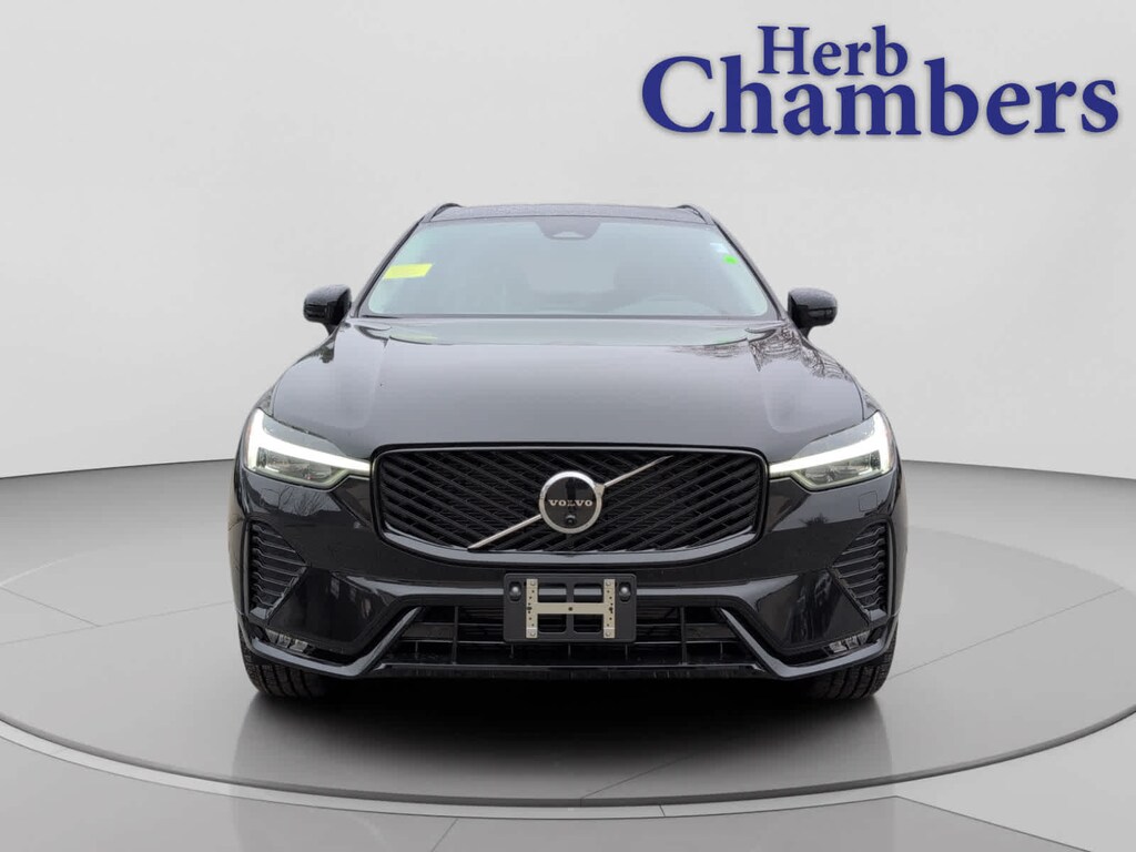 New 2026 Volvo XC60 B5 Plus SUV