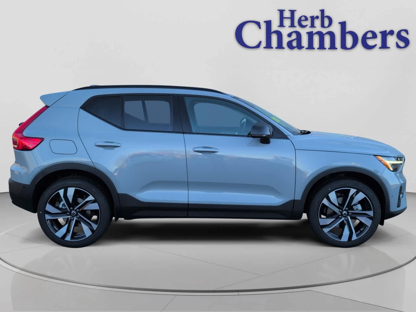 used 2026 Volvo XC40 car, priced at $53,525