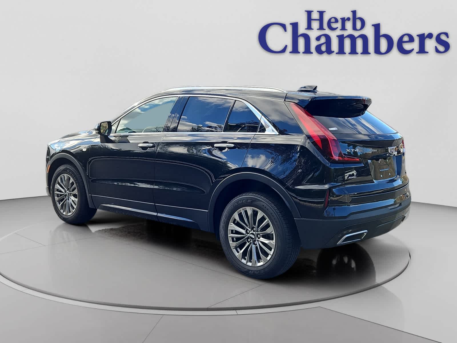 used 2024 Cadillac XT4 car, priced at $26,498