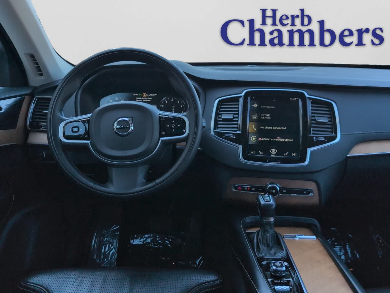 used 2020 Volvo XC90 car, priced at $33,998