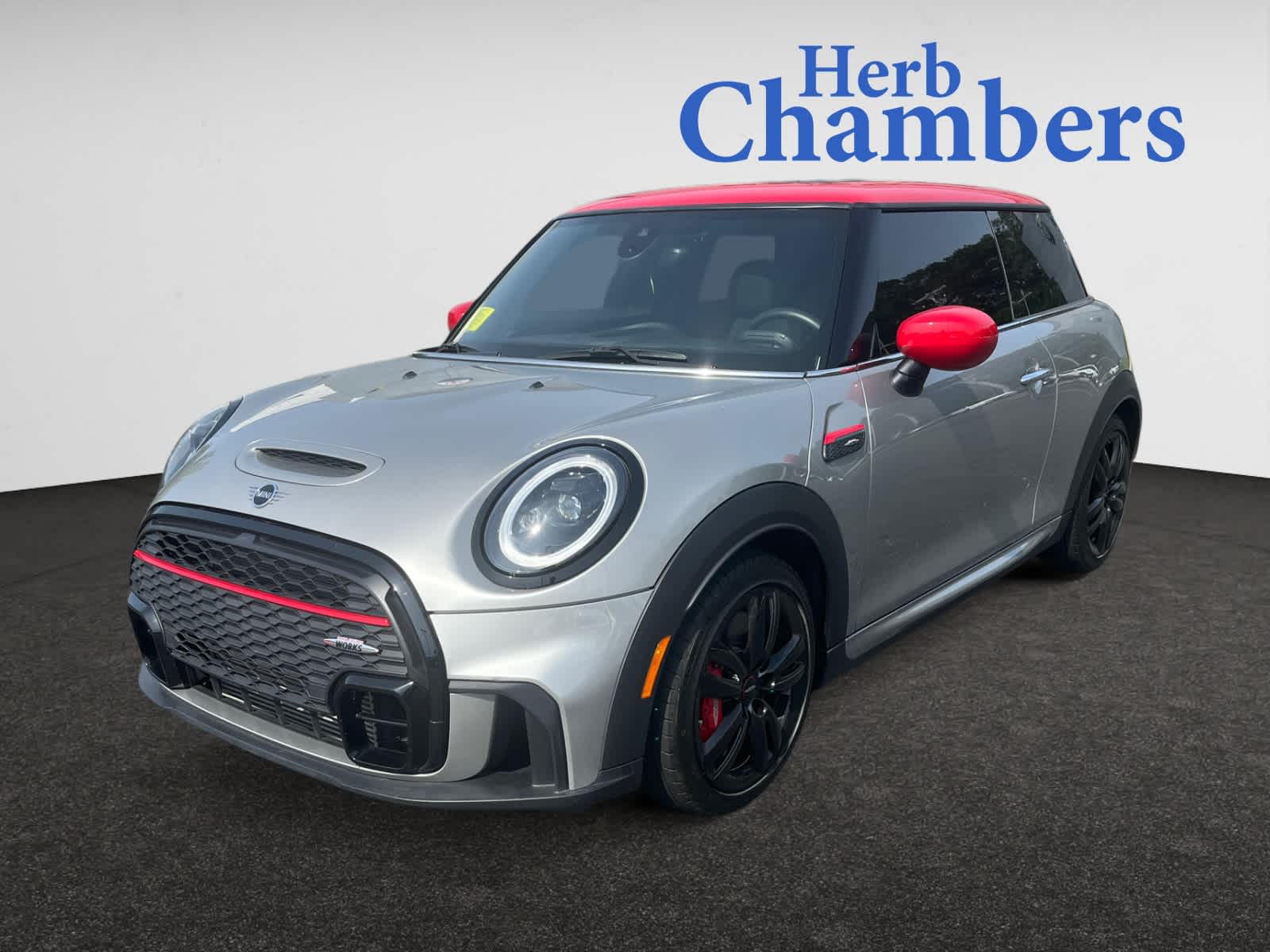 used 2024 MINI Hardtop 2 Door car, priced at $29,998