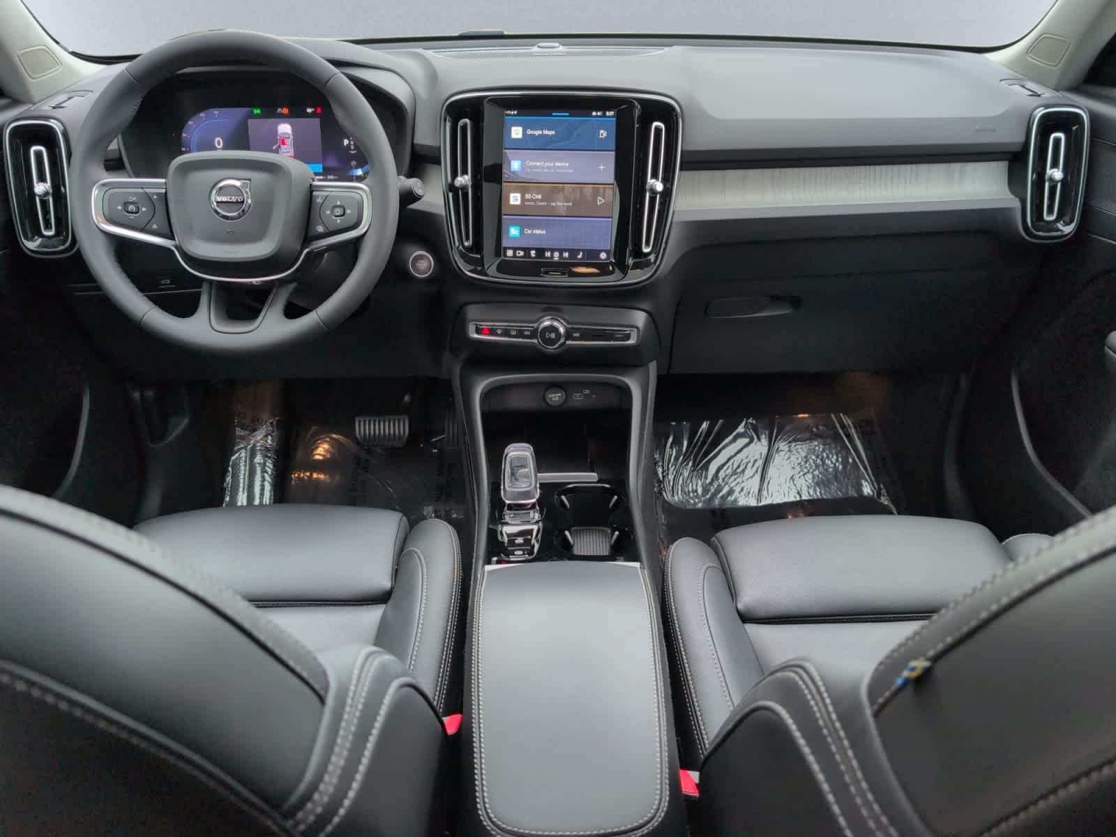 used 2024 Volvo XC40 car, priced at $33,998