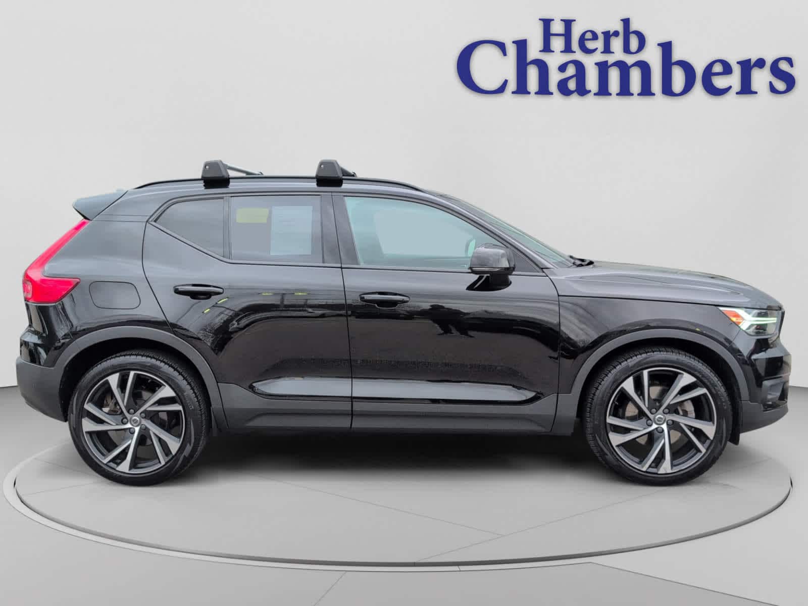 used 2021 Volvo XC40 car, priced at $22,998