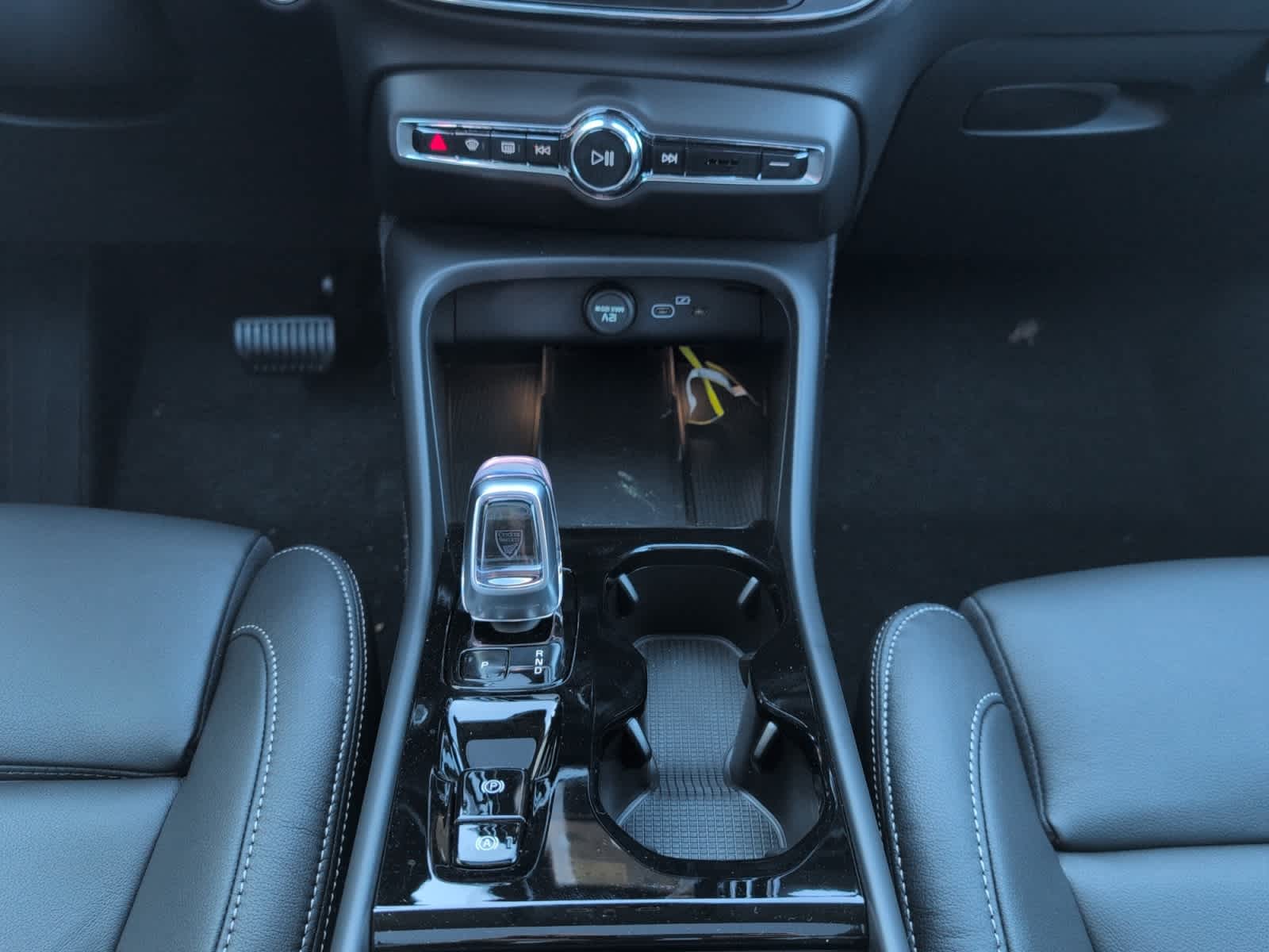 new 2026 Volvo XC40 car, priced at $49,925