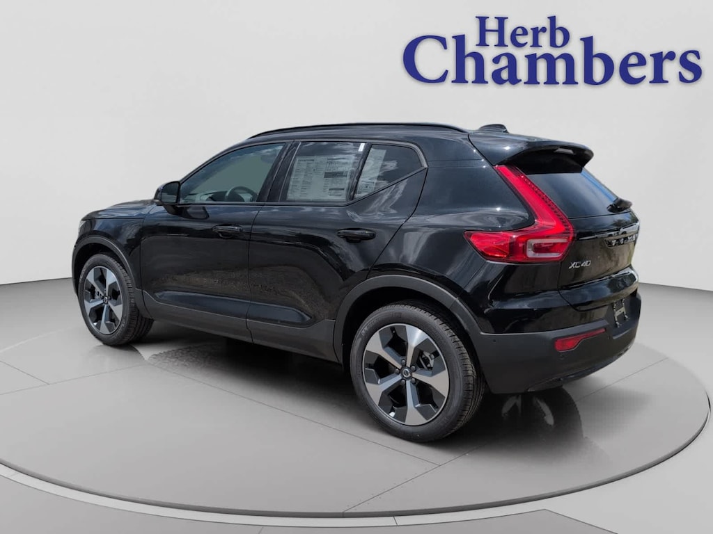 New 2026 Volvo XC40 B5 Plus SUV
