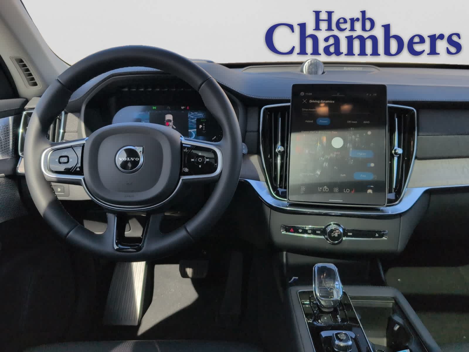 new 2026 Volvo XC90 plug-in hybrid car, priced at $92,200
