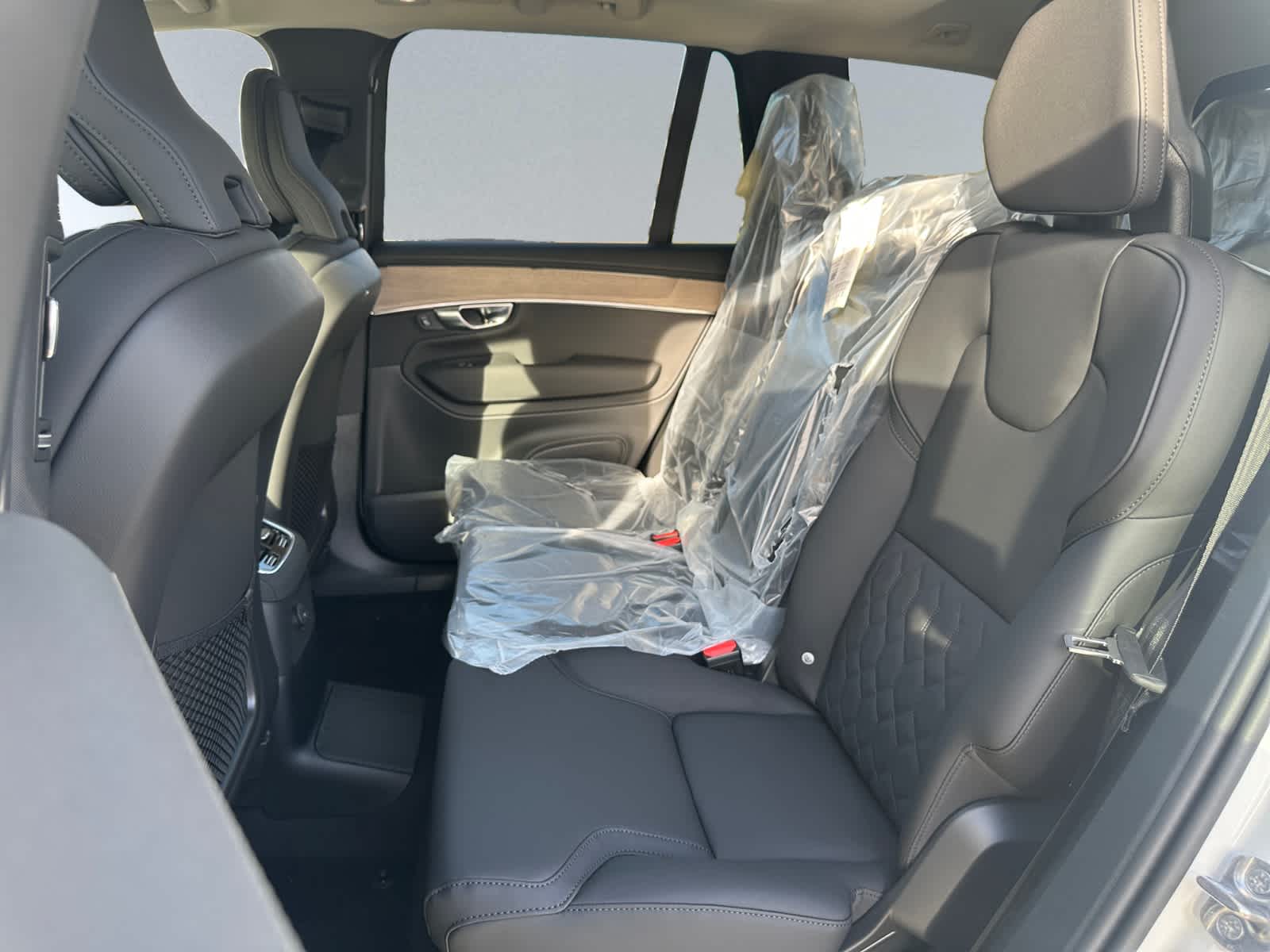 used 2025 Volvo XC90 plug-in hybrid car, priced at $78,395
