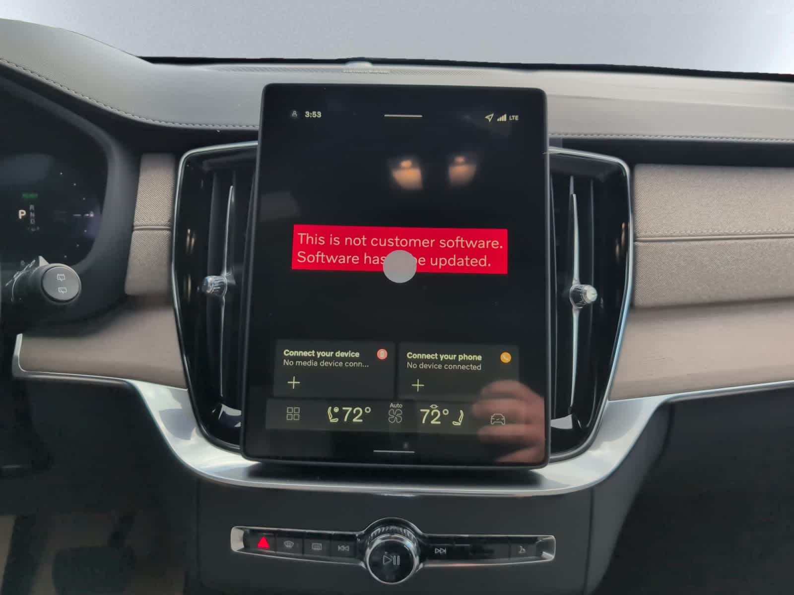 new 2026 Volvo XC90 plug-in hybrid car, priced at $81,955