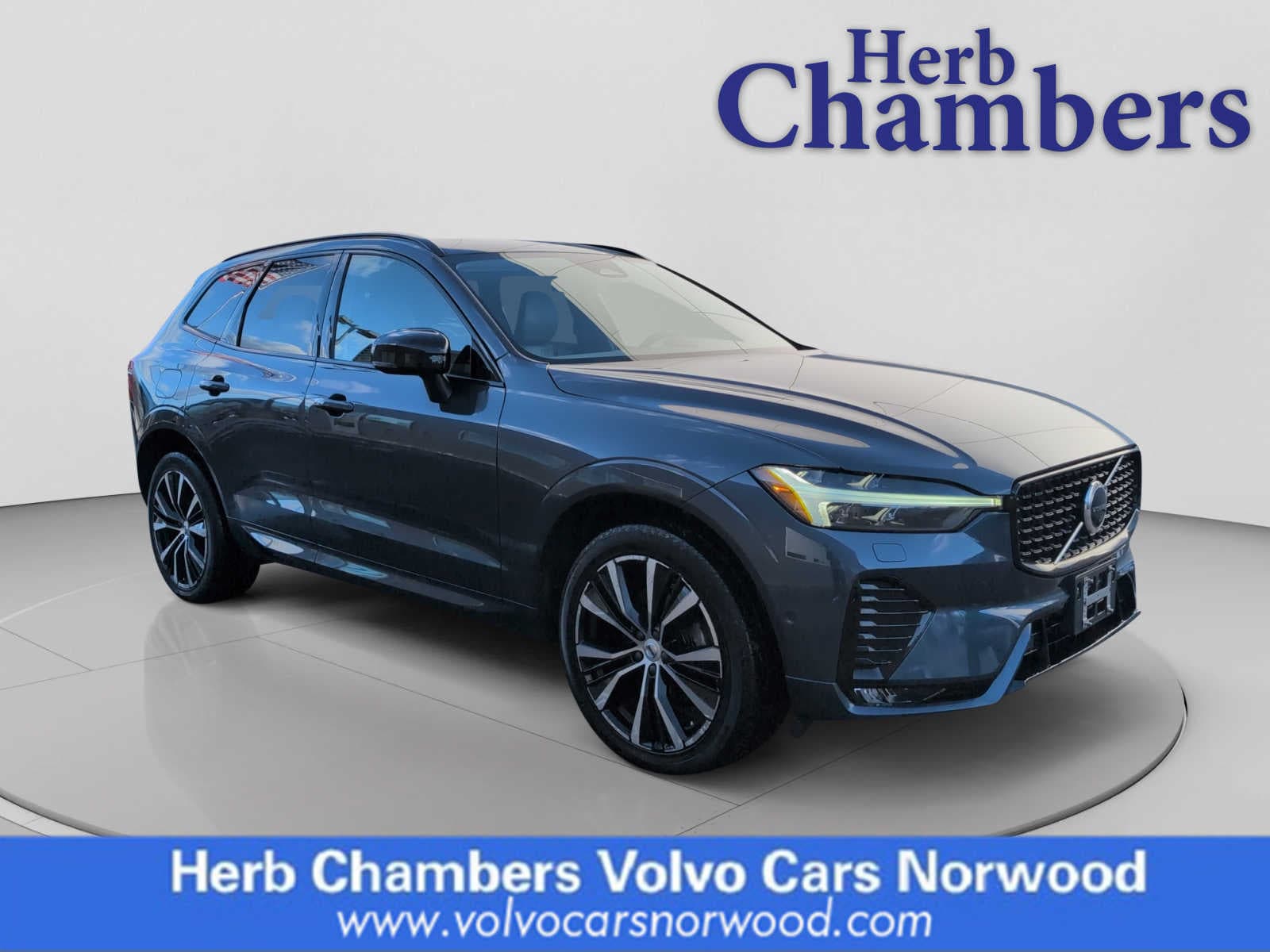 2023 Volvo XC60 Plus's photo
