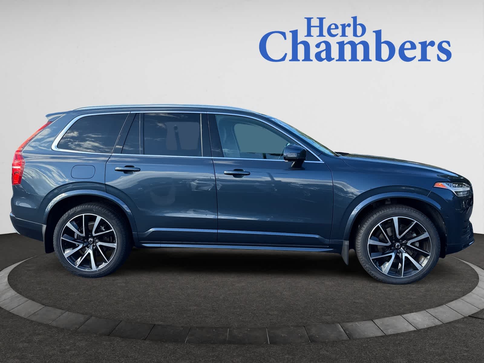 used 2022 Volvo XC90 car, priced at $31,998