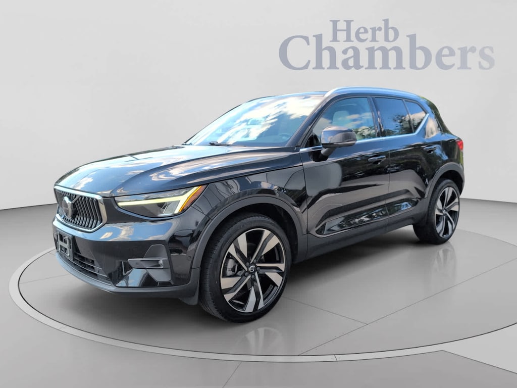 Certified 2023 Volvo XC40 B5 AWD Plus Bright SUV