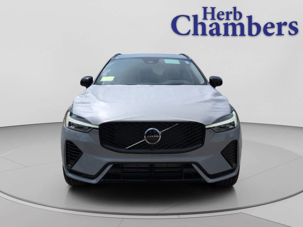 New 2026 Volvo XC60 plug-in hybrid T8 Ultra SUV