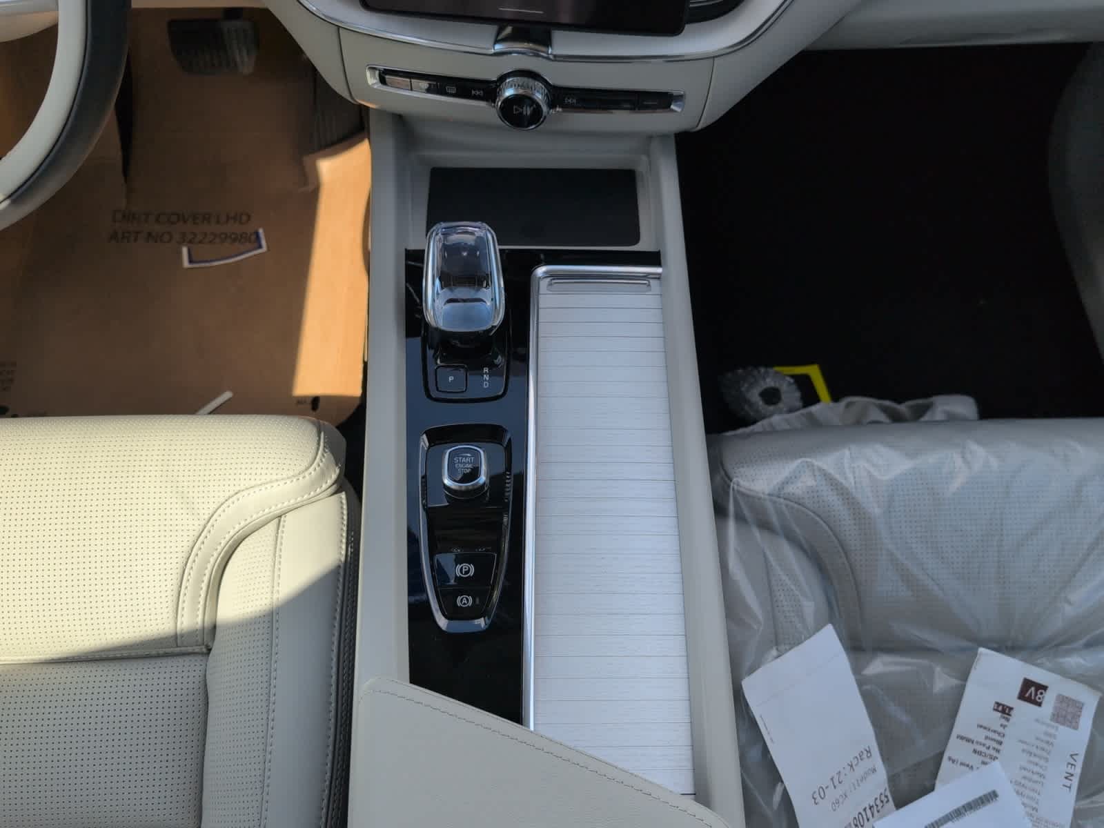new 2026 Volvo XC60 plug-in hybrid car, priced at $75,845