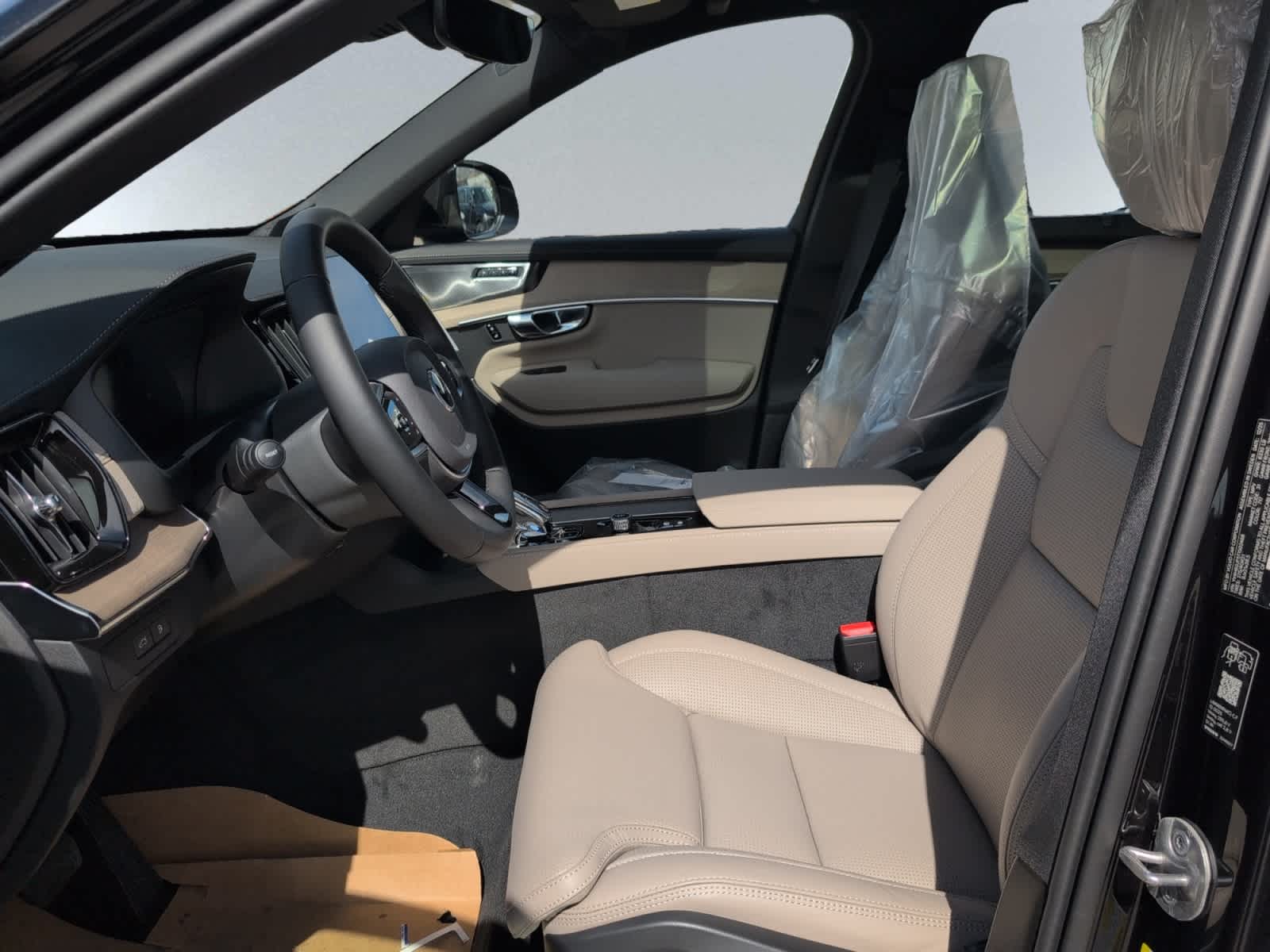 new 2026 Volvo XC90 plug-in hybrid car, priced at $86,630