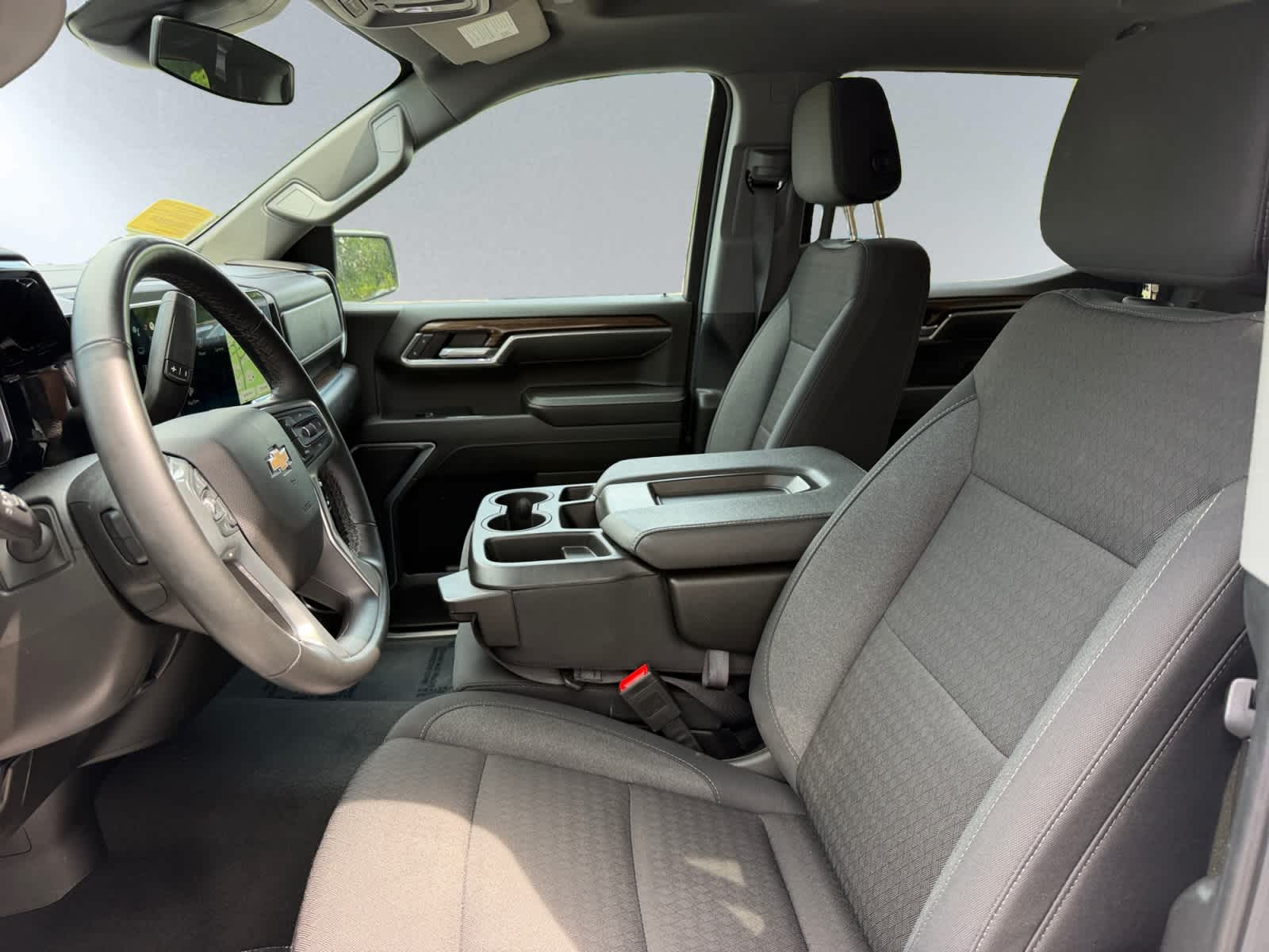 2025 Chevrolet Silverado 1500 LT - Photo 6