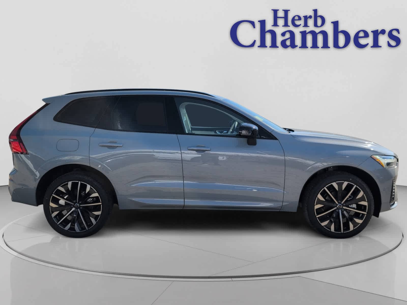 new 2026 Volvo XC60 car, priced at $63,935
