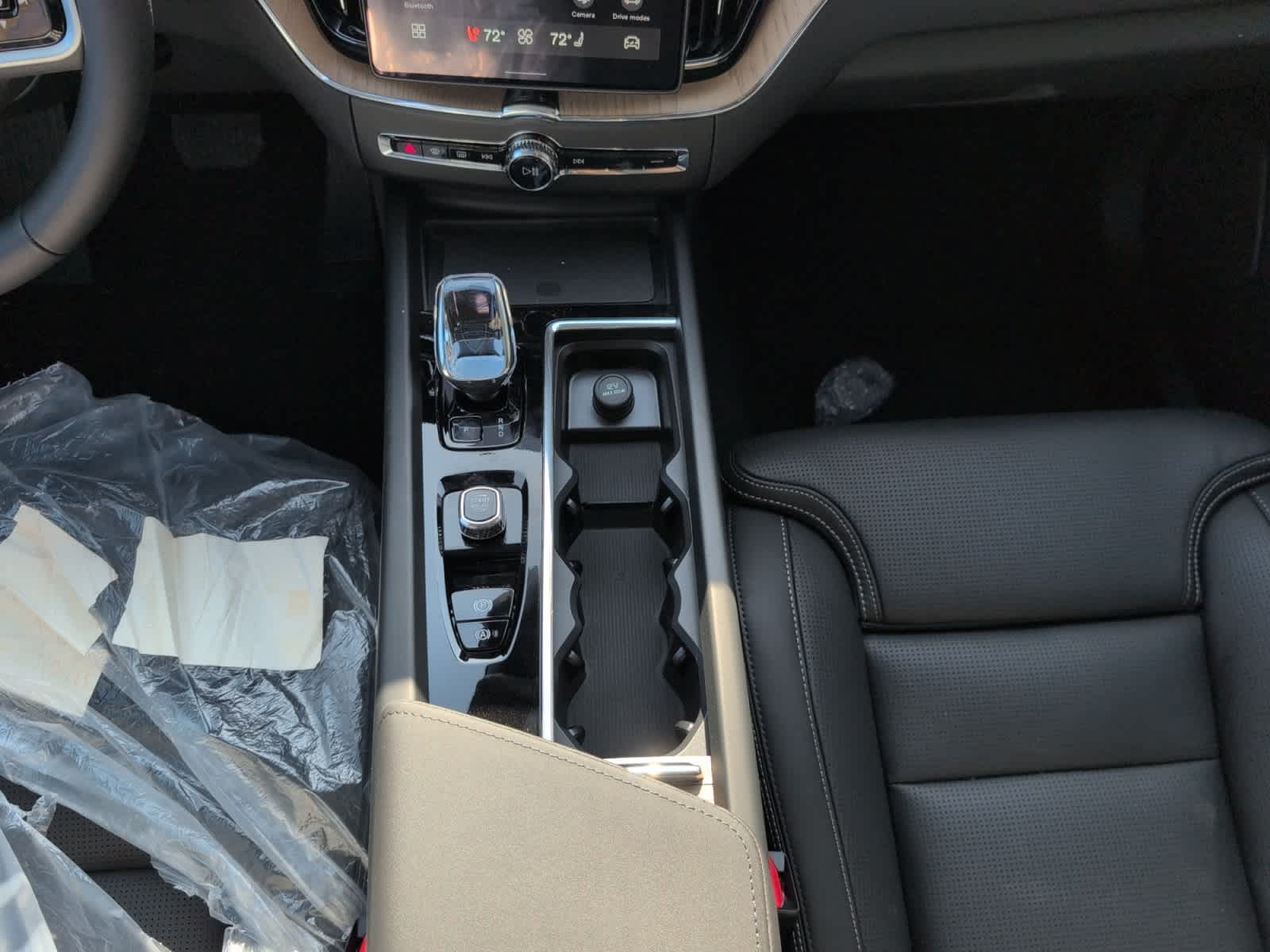 new 2026 Volvo XC60 car, priced at $70,885