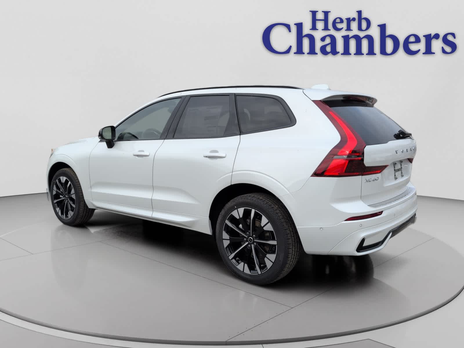 new 2026 Volvo XC60 car, priced at $57,985