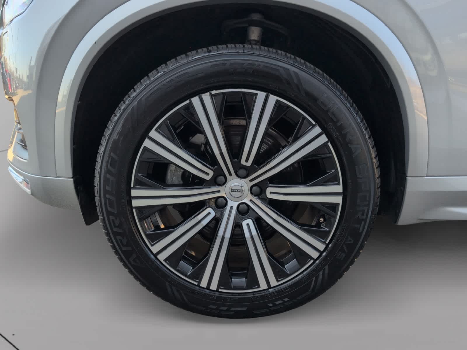 used 2023 Volvo XC90 car, priced at $38,996