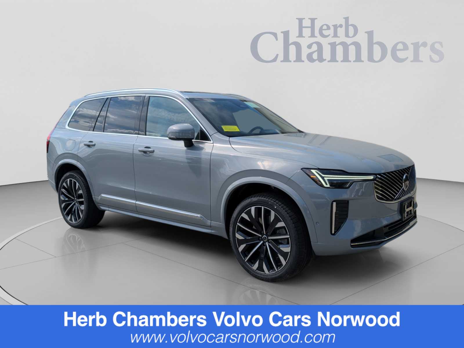  Volvo XC90 plug-in hybrid