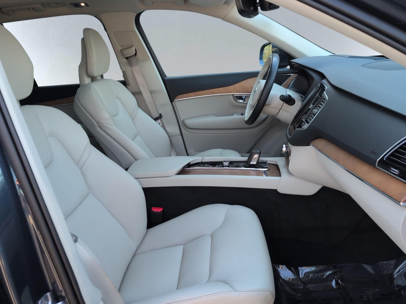 used 2021 Volvo XC90 Recharge Plug-In Hybrid car, priced at $27,998