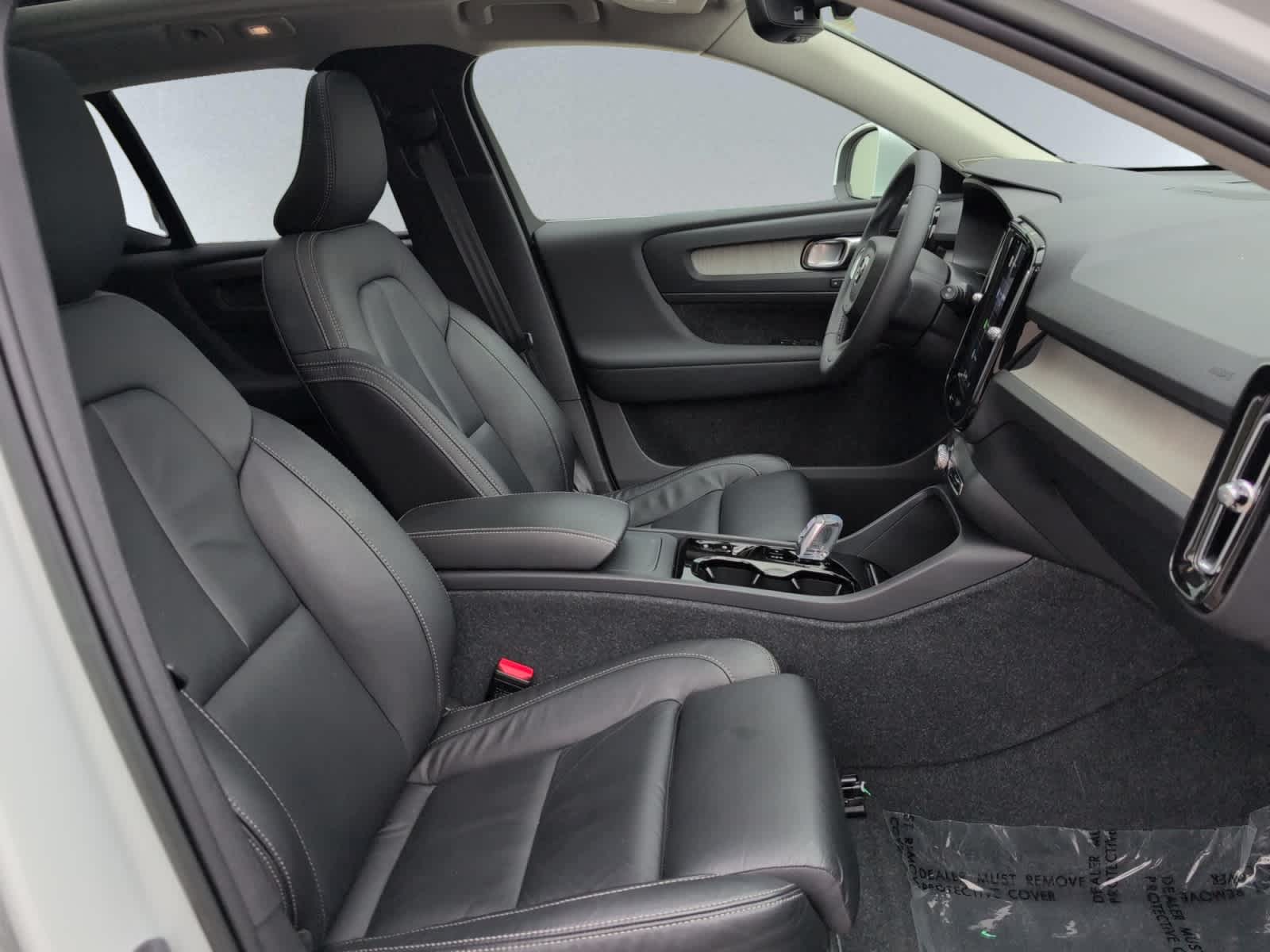 used 2023 Volvo XC40 car, priced at $32,498