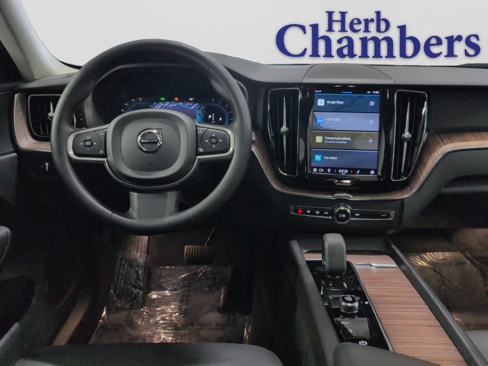 used 2022 Volvo XC60 car, priced at $31,998