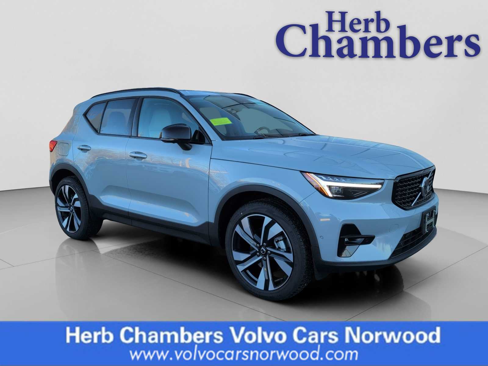 used 2026 Volvo XC40 car, priced at $53,525