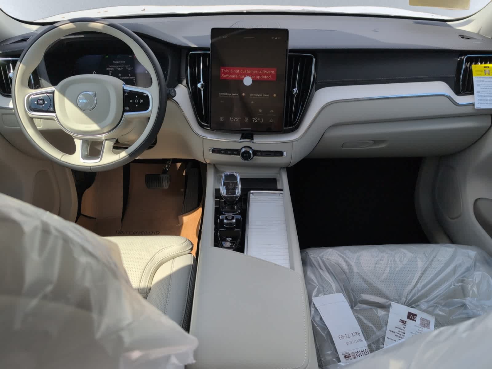 new 2026 Volvo XC60 plug-in hybrid car, priced at $75,845