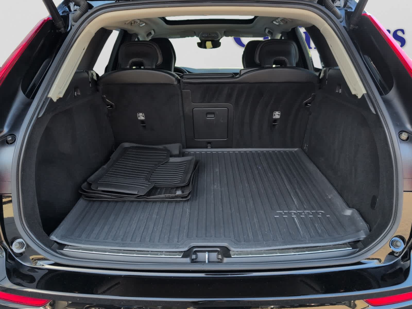 used 2023 Volvo XC60 car, priced at $29,998