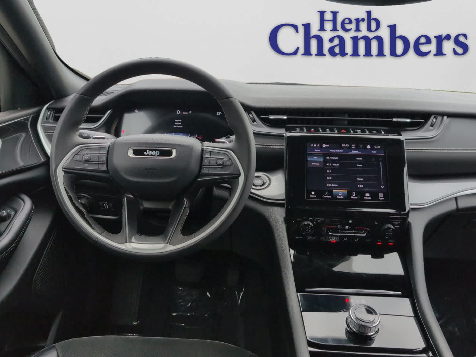 used 2023 Jeep Grand Cherokee car, priced at $31,998