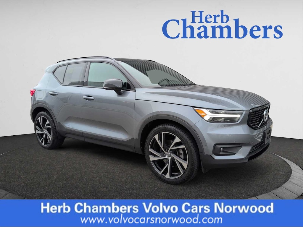 Used 2019 Volvo XC40 T5 R-Design SUV