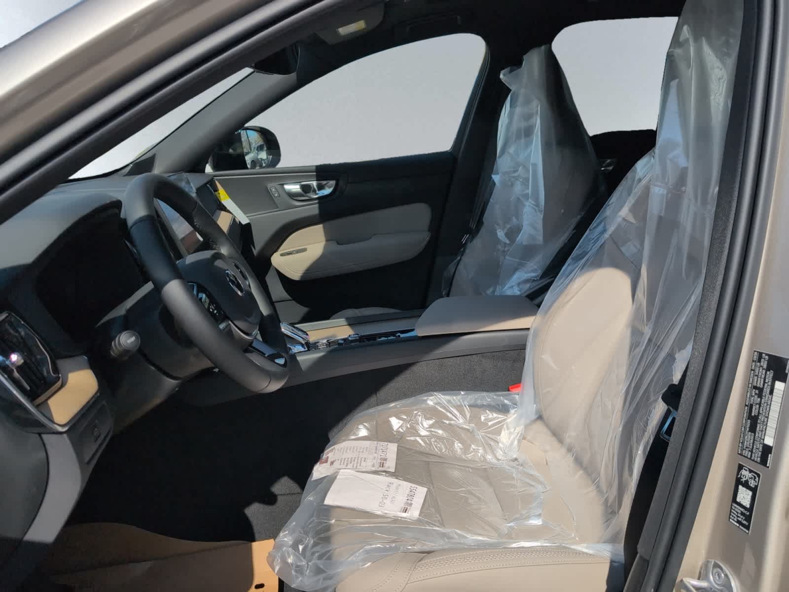 new 2026 Volvo XC60 car, priced at $57,720