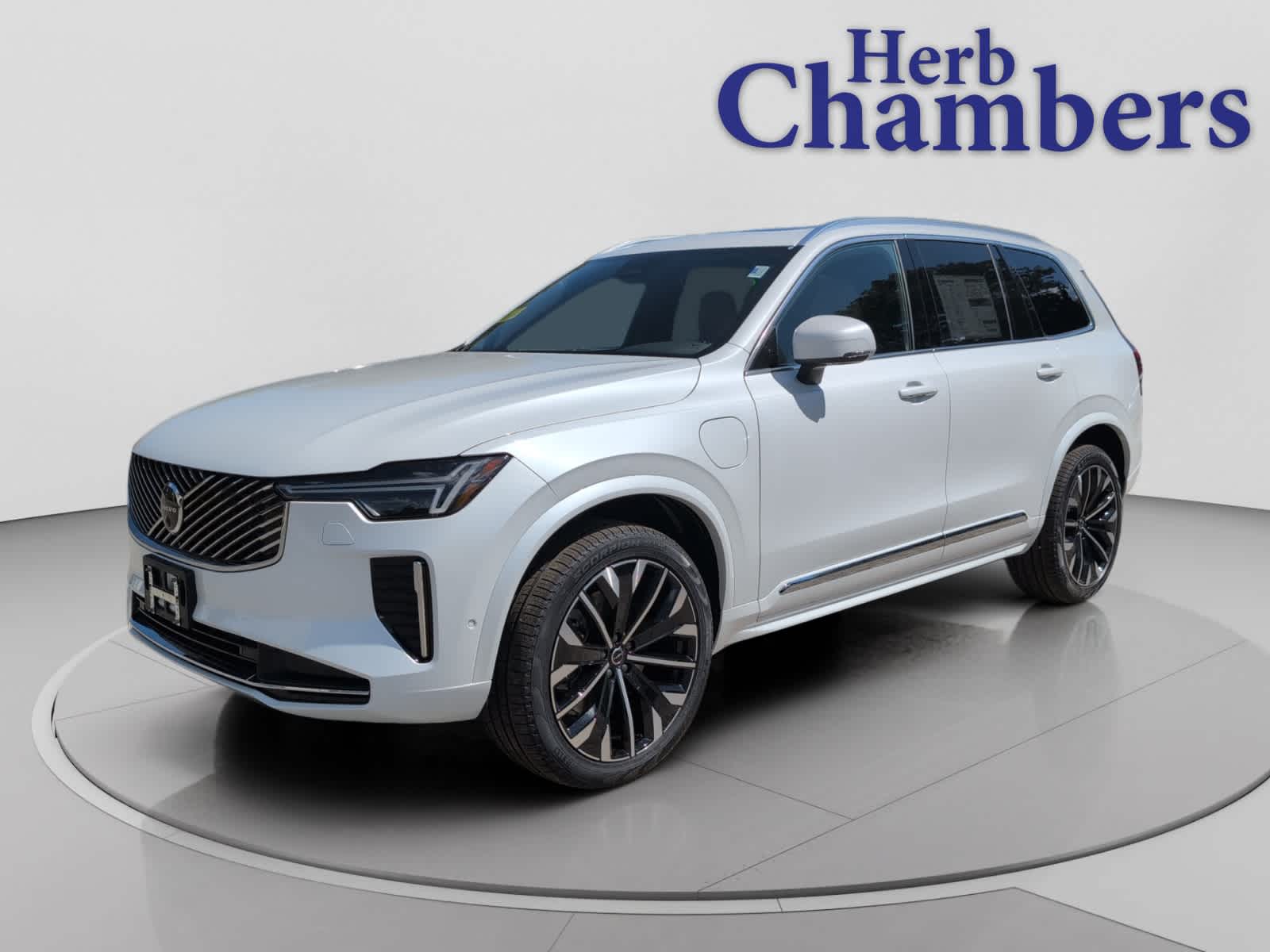 new 2026 Volvo XC90 plug-in hybrid car, priced at $81,875
