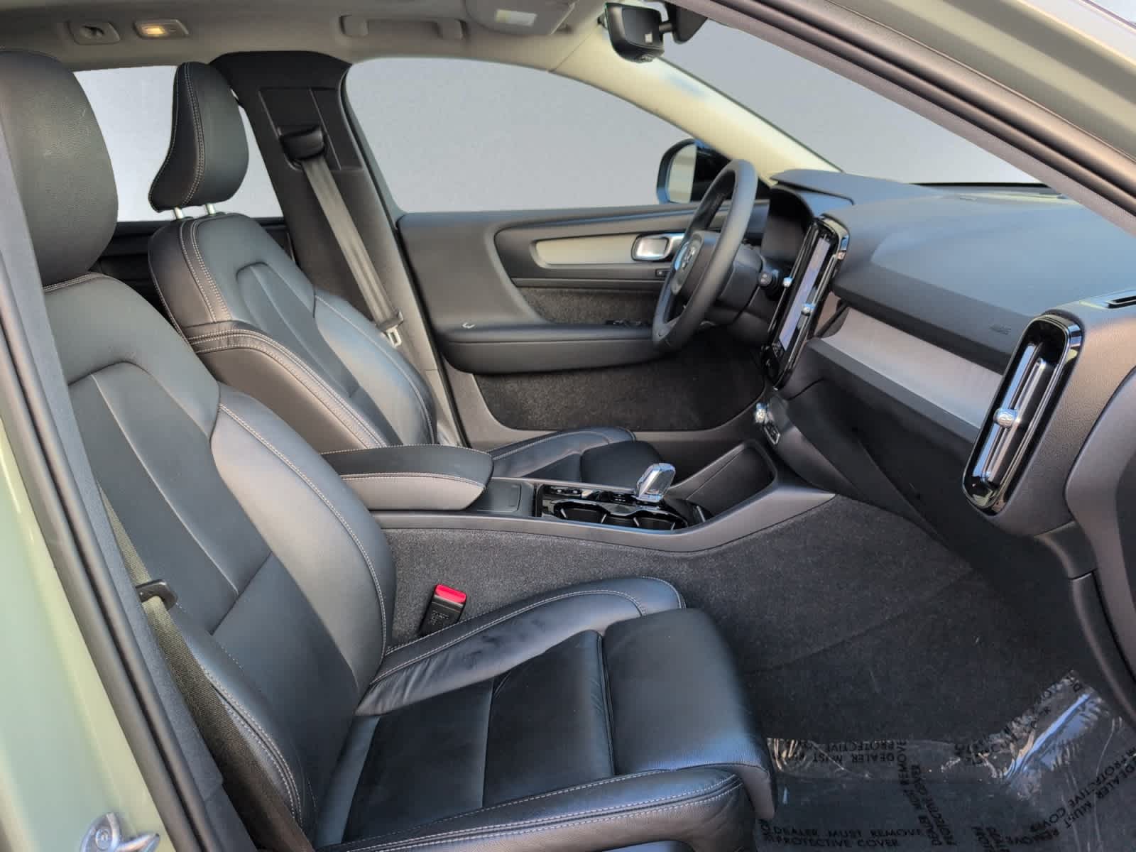 used 2023 Volvo XC40 car, priced at $31,998