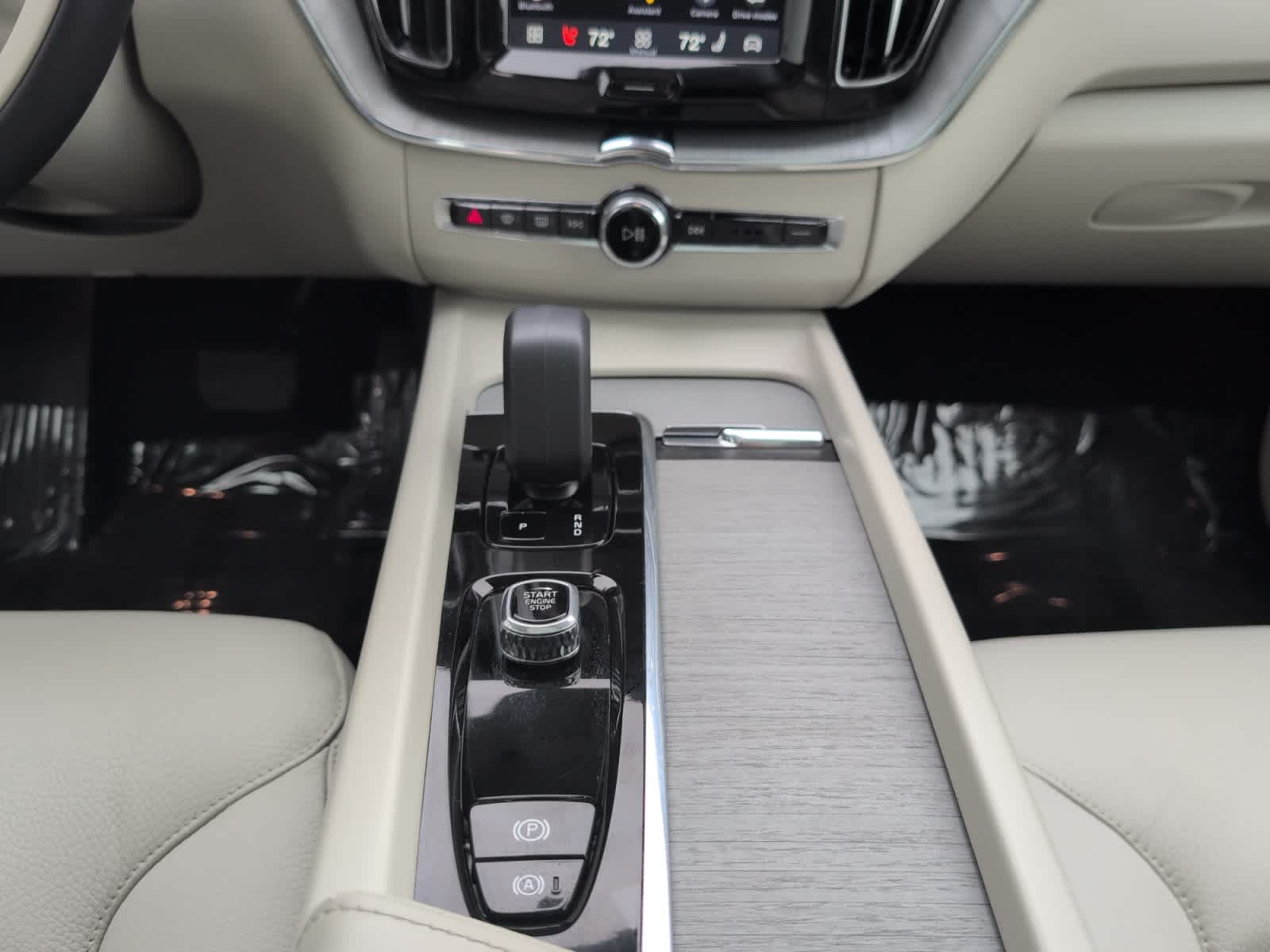 used 2024 Volvo XC60 car, priced at $36,998