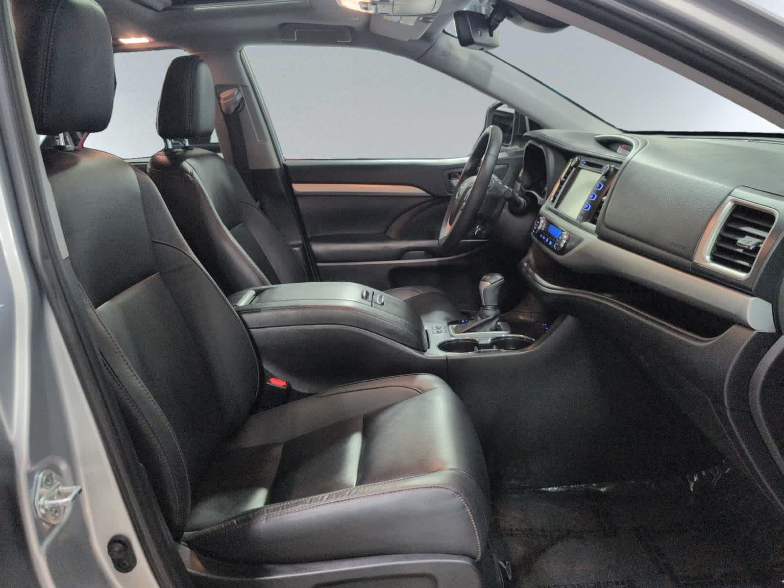 used 2019 Toyota Highlander car, priced at $24,998