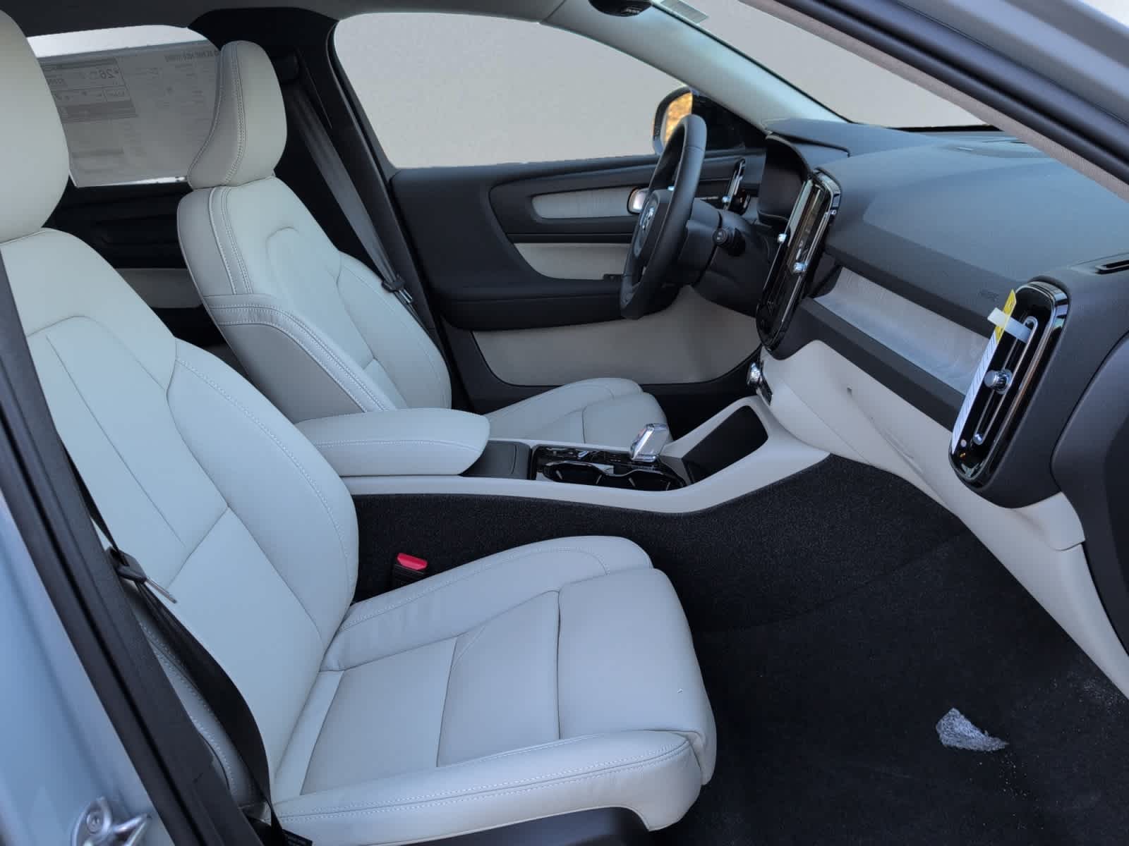 used 2026 Volvo XC40 car, priced at $53,525